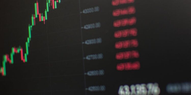 A digital chart showing rising silver trading volume on the Hyperliquid platform.