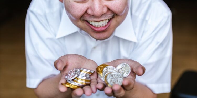 Ethereum co-founder supports Tornado Cash developer Roman Storm at a cryptocurrency event.