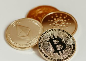 Bloomberg and Kaiko team discussing blockchain tokenization with digital charts and currency symbols.