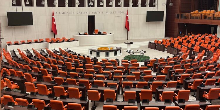 Brazilian legislators discuss regulations on algorithmic stablecoins at a parliamentary meeting.