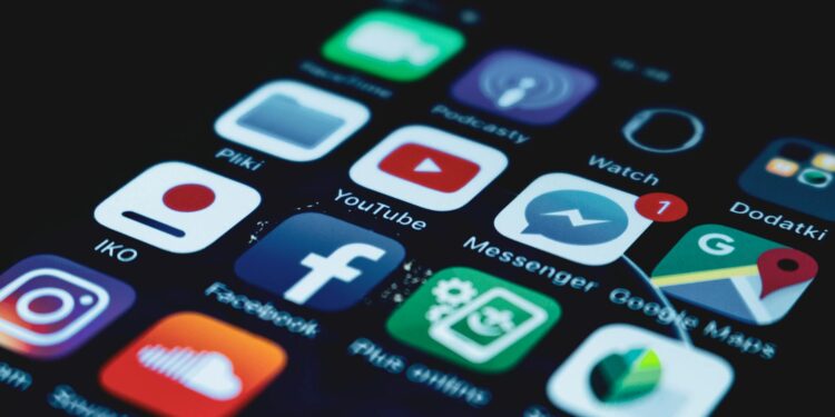 A user navigates a smartphone displaying the Russian state-controlled messaging app.