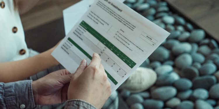 Senators discuss financial regulations amid concerns over UAE investment security review.