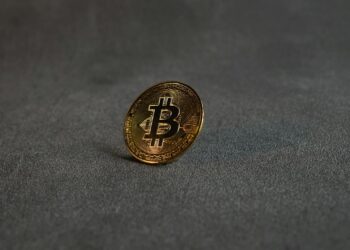 South Korean police examining Bitcoin transaction records amid financial oversight concerns.