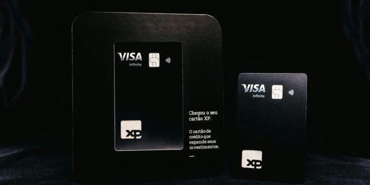 Santander and Visa executives discuss AI payments innovation at a launch event in Latin America.