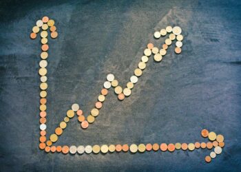 Graph showing rising stablecoin yields alongside US bank funding trends.