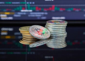 Graph showing growth in tokenized real-world assets market surpassing $27 billion.