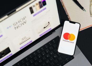 Chainlink logo overlaid on AWS Marketplace interface showcasing financial services.