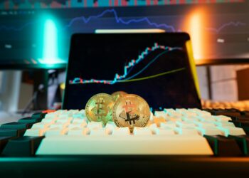 Bitcoin chart showing a surge past $76,000 with XLM and rising liquidations in the background.