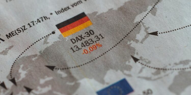 Graphs showing declining global growth rates alongside financial news headlines.