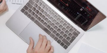 Lido Labs team collaborating on strategies to assist Kelp after major financial exploit.